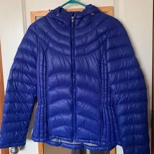 Andrew Marc packable puffer jacket woman.